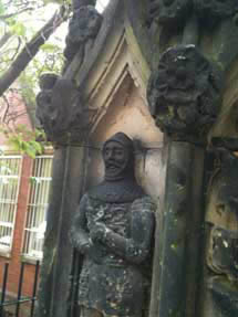 Monument to battle of Wakefield